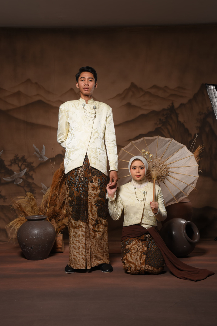 https://wedding-rizalrosita.webnikah.com/dirmember/00000029/ozil26/photo-285940-337247-l-202607030619.jpg